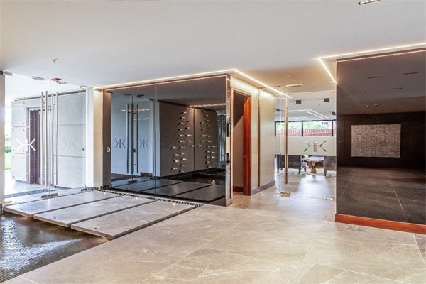BTG Windows and Tempered Glass Enhance Design and Safety at the Sekkei Building in Guatemala 6 Guatemala Sekkei06