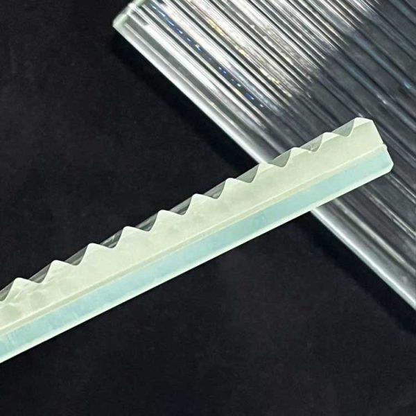 14.52mm ultra clear V8 patterned laminated glass for shopfront glass - Image 3
