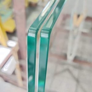 Flat clear tempered glass
