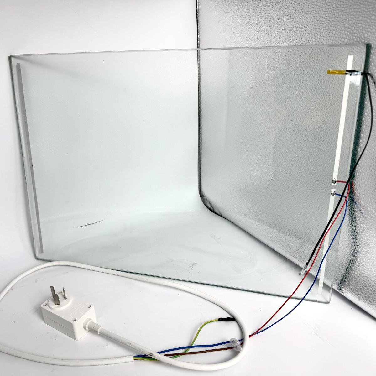 Electric heated glass