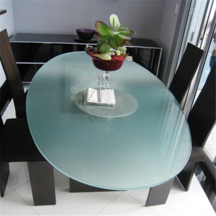 PVB laminated safety glass