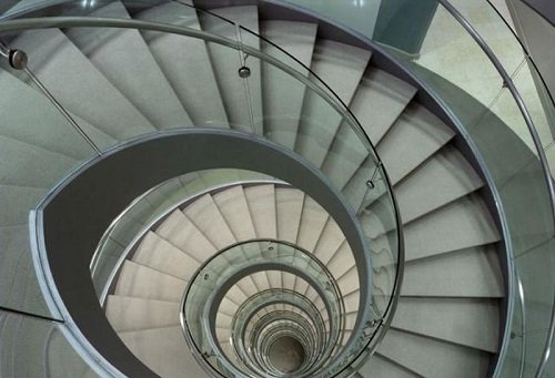 Curved glass railing